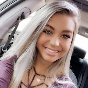 Meet your Posher, Lauren